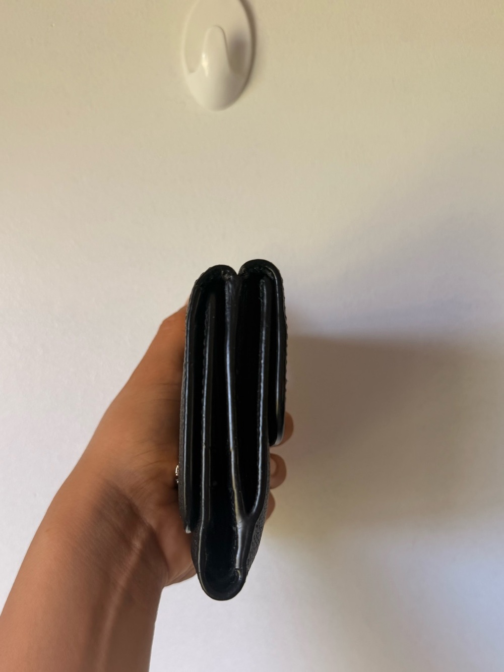 Coach black leather wallet - Picture 3 of 8